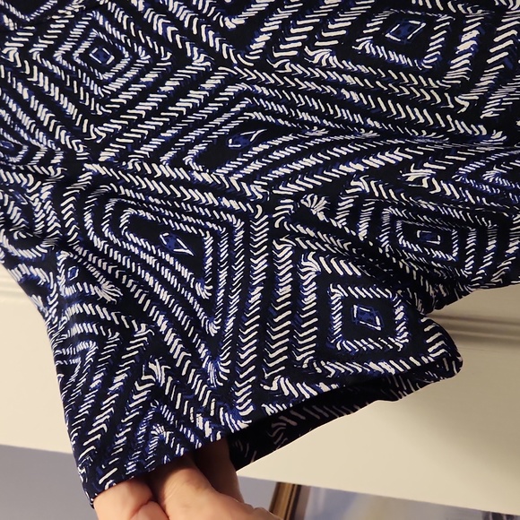 Premise Dresses - shift dress - Picture 3 of 5